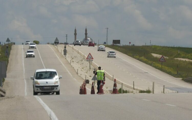 26 ilin geçiş güzergahı Kırşehir´de bayram arifesinde trafik denetimi