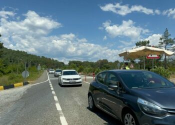 Bayram tatilinin ilk 4 gününde Marmaris ve Datça'ya toplam 40 bin araç girişi oldu