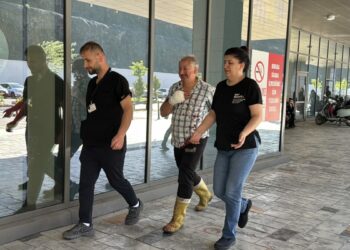Samsun'da kendilerini yaralayan vatandaşlar, hastanelere koştu