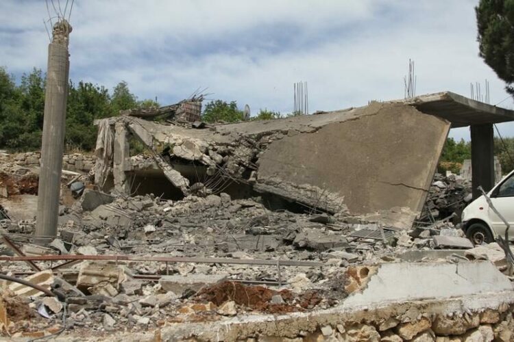 İsrail ordusunun Lübnan'ın güneyine düzenlediği saldırılarda 31 kişi hayatını kaybetti