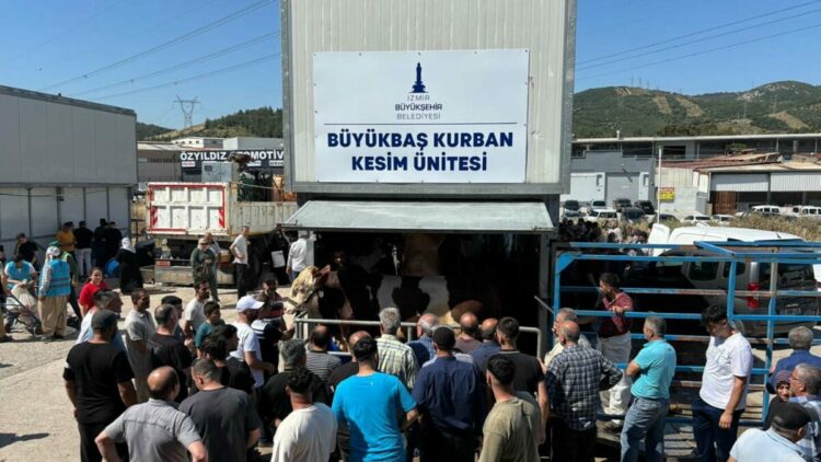 İzmir’de kurban kesim yoğunluğu