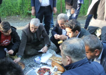 Bingöl’de 500 yıllık ‘divan’ geleneğini, Kurban Bayramı’nda da yaşattılar