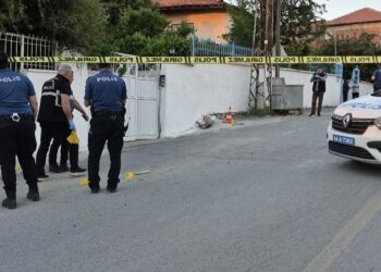 Malatya'da sürücülerin trafikte silahlı kavgası: 2 yaralı