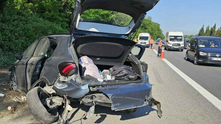 Bayram tatili yolunda kaza: 3 yaralı
