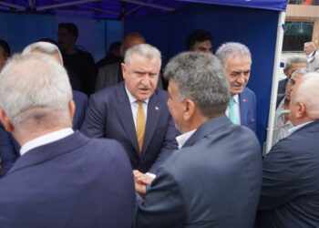 Bakan Bak, memleketi Rize'de geleneksel bayramlaşma törenine katıldı