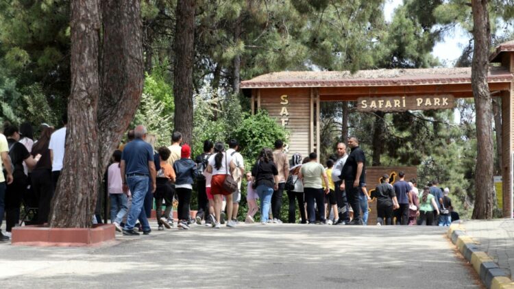 Gaziantep Doğal Yaşam Parkı’nda ziyaretçi yoğunluğu