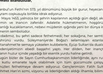 Vali Davut Gül'den İstanbul'un fethinin 573'üncü yıl dönümüne ilişkin kutlama mesajı