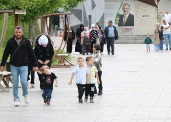 Kayseri Hayvanat Bahçesi'nde bayram yoğunluğu; bir günde 20 bin ziyaretçi