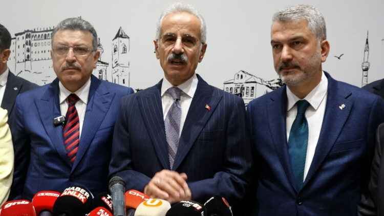Bakan Uraloğlu: Bayramlar, birlik, beraberlik ve kardeşliği pekiştirir