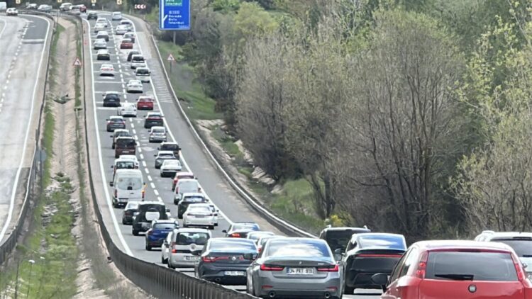 Bolu'da bayram dönüşü yoğunluğu başladı