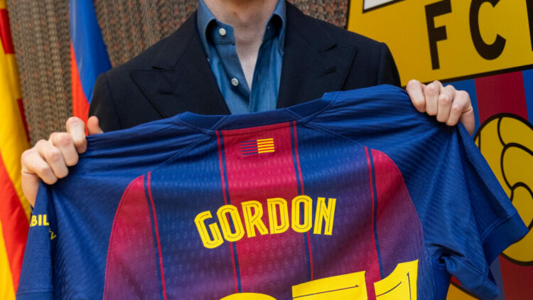 Barcelona, Anthony Gordon’ı duyurdu