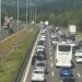 Anadolu Otoyolu'nun Bolu geçişinde trafik yoğunluğu