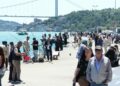 Kurban Bayramı'nın son gününde sıcak havayı fırsat bilenler sahillere akın etti