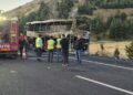 Denizli'de bariyerlere çarpan yolcu otobüsü yandı: 1'i bebek 8 ölü, 33 yaralı