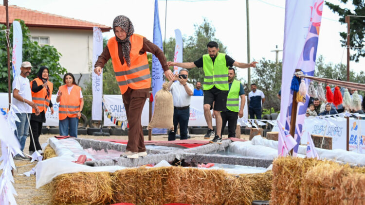 5 yıldızlı tatil ödüllü 'Köy Survivor'da kıyasıya yarıştılar