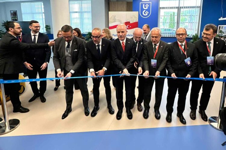 Yükseköğretim Kurulu Başkanı Özvar, Polonya’da