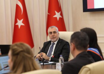 Bakan Işıkhan: Yapay zeka, iş dönüşümünü beraberinde getiriyor