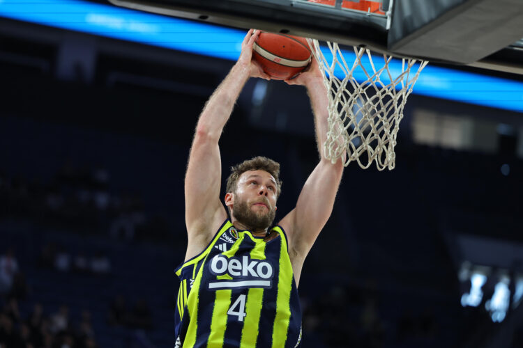 Fenerbahçe Beko, Basketbol Süper Ligi’nde sezonu lider tamamladı