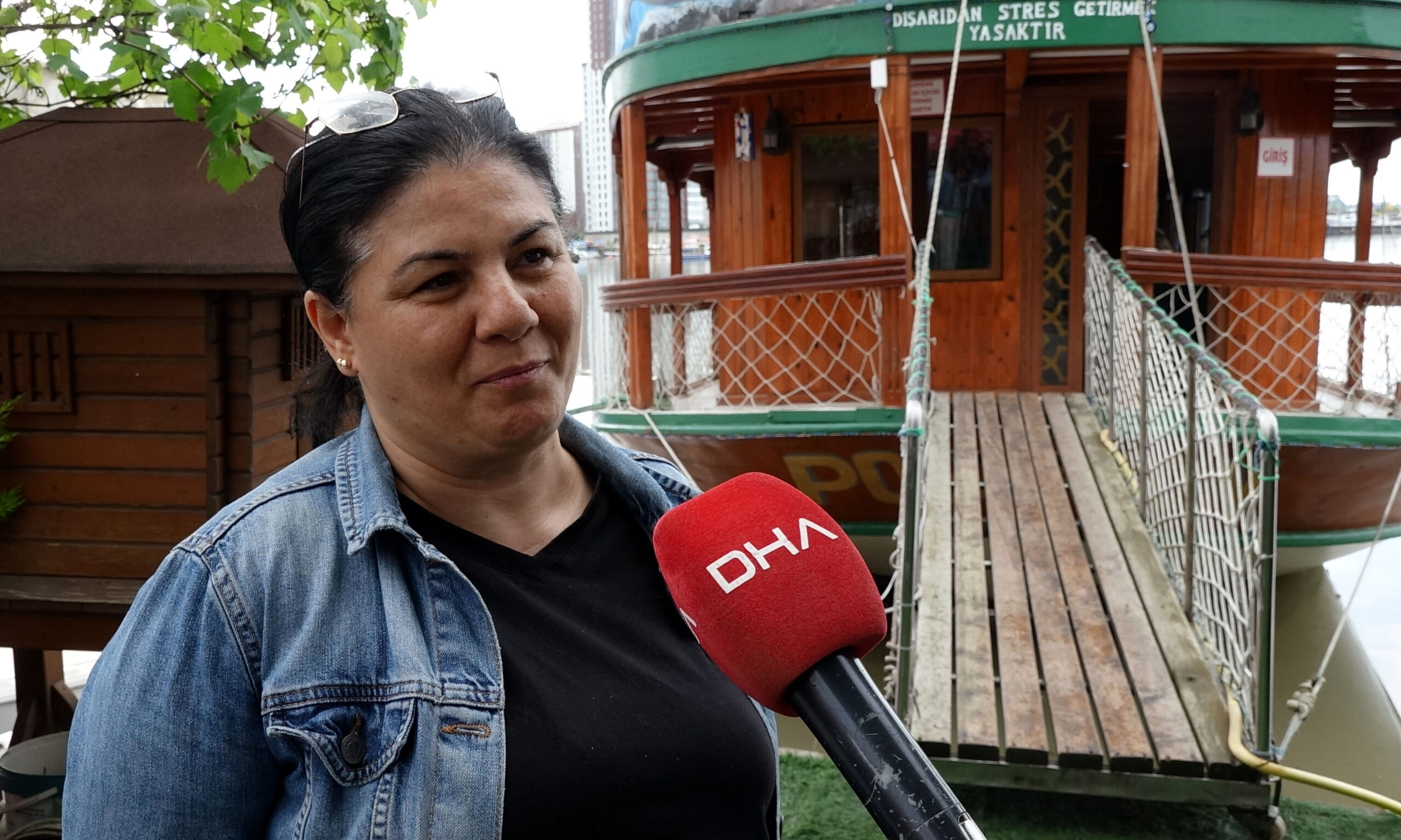 Özenle büyüttüğü kuzusu 'Abbas' yoldaşı oldu
