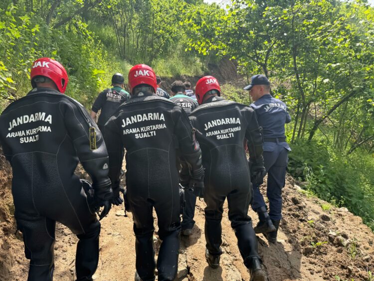 3 gündür kayıp olan kadının cansız bedenine ulaşıldı