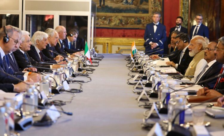 Hindistan Başbakanı Modi, İtalya Cumhurbaşkanı Mattarella ile bir araya geldi