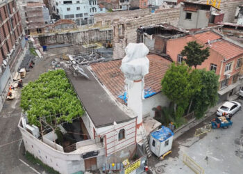Fatih’te üniversite binasının inşaatı sırasında cami minaresi yıkıldı -2 / Havadan görüntü