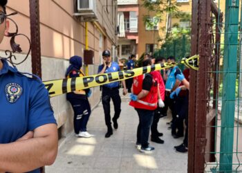 Temizlik yaparken 5’inci kattan düşen kadın öldü