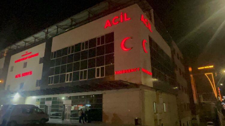 Kayseri'de kayınpeder ile damat arasında silahlı kavga: 2'si ağır 3 yaralı