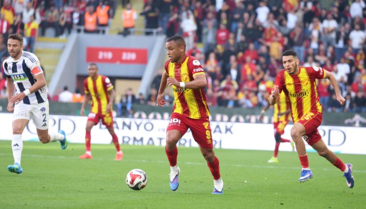 Göztepe yönetimi Juan transferinde aceleci davranmayacak