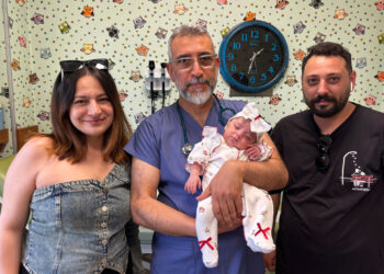 650 gram doğan 'Leyloş bebek' hayata tutundu