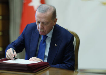 Cumhurbaşkanlığı kararıyla kritik kurumlarda yeni isimler göreve geldi