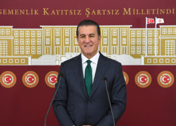 Mustafa Sarıgül kanun teklifi verdi; Geliri olmayan gençler sigortalı sayılmalı