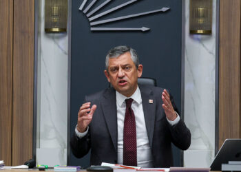 CHP’de kritik gün: Özgür Özel’den peş peşe toplantılar