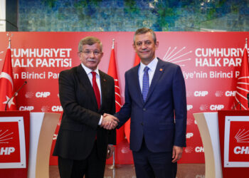 ‘Mutlak butlan’ kararı siyaseti dizayn etme çabasıdır