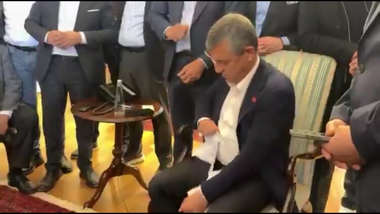 Özgür Özel tebligatı yırttı