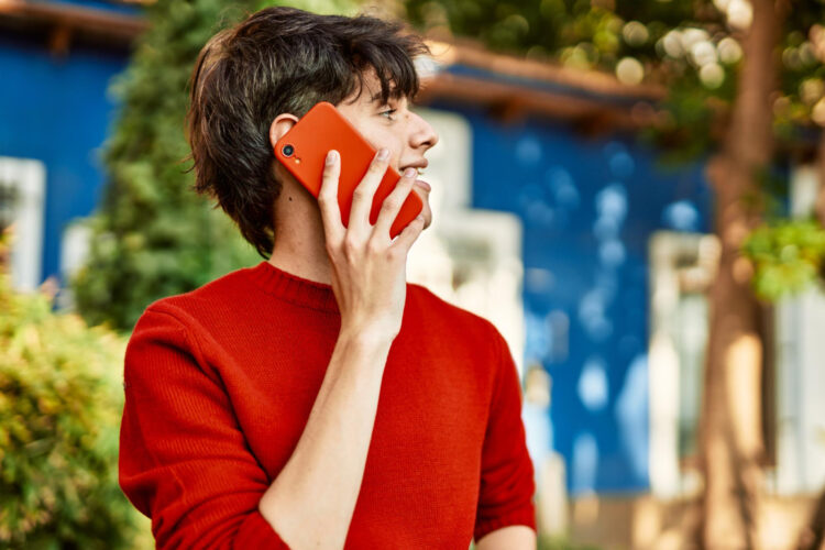 Telefonunuz dinleniyor olabilir mi? İşte dikkat etmeniz gereken işaretler