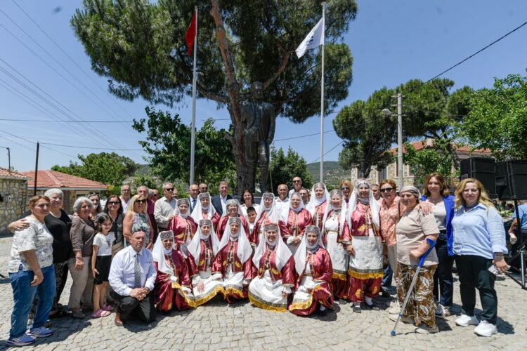 Büyükşehir’den Foça Yeniköy’de anlamlı açılış