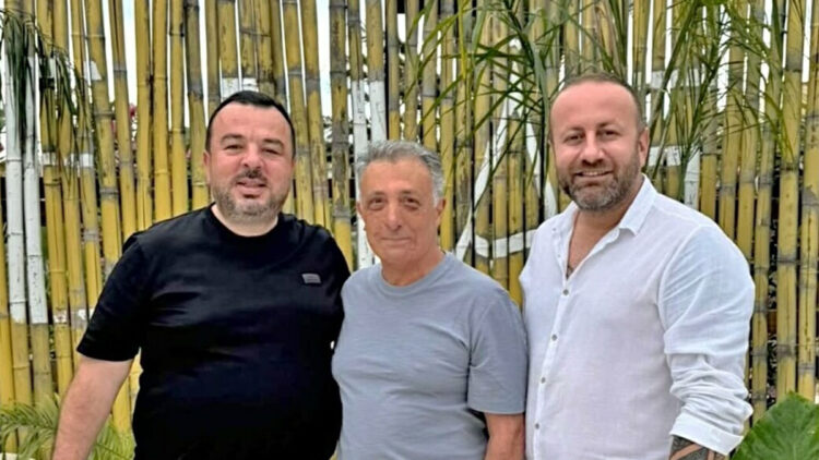 Altay'da Çebi, İzmir'e kamp kurdu