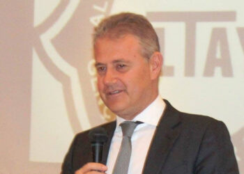 Altay'da yeni rota Mahmut Özgener