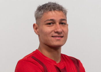 Ayvalıkgücü'nde parlayan Emirhan Boz Süper Lig'de