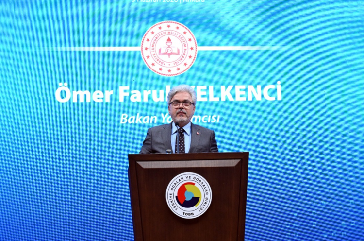 Ana dilde güçlü bir akademik zemin oluşturduk
