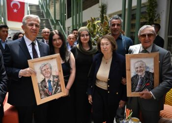 Mansur Yavaş ve Rahmi Koç “Beygir Gücü” sergisinin açılışını yaptı