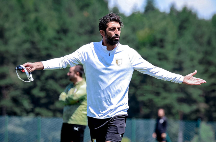 Burhan Eşer'in önceliği Bodrum FK