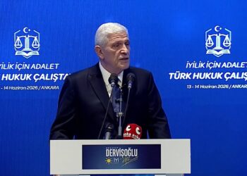 İYİ Parti Genel Başkanı Müsavat Dervişoğlu, Ankara’da bir otelde düzenlenen 'İyilik İçin Adalet: Türk Hukuk Çalıştayı'na katıldı Fotoğraf: Ankara,(DHA)