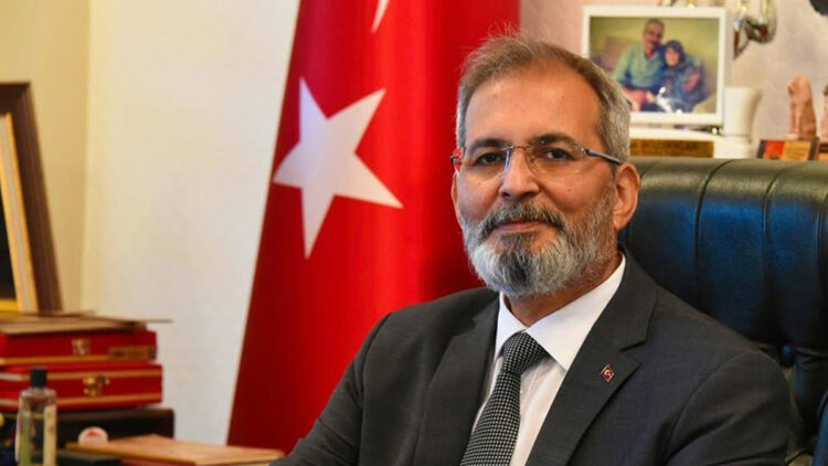 Eski belediye başkanına nitelikli dolandırıcılıktan 60 yıl hapis cezası