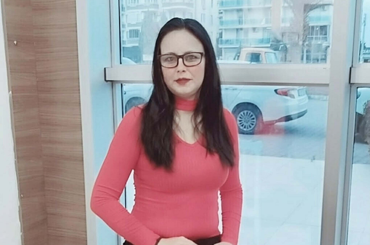Eski eşinin kezzaplı saldırısına uğrayan kadın öldü, kızı yaraladı