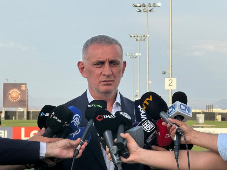Biz yolda yürüdüklerimizi yolda bulduklarımızla asla değişmeyiz