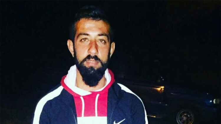 Kamyonete çarpan motosikletin alkollü ve ehliyetsiz sürücüsü öldü