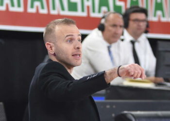 Karşıyaka'nın eski çalıştırıcısı Candost Volkan, Kipaş İstiklalspor'la anlaştı
