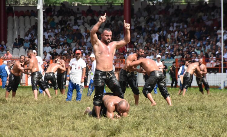 Yağlı güreşin olimpiyatı başlıyor: Edirne’ye büyük akın bekleniyor